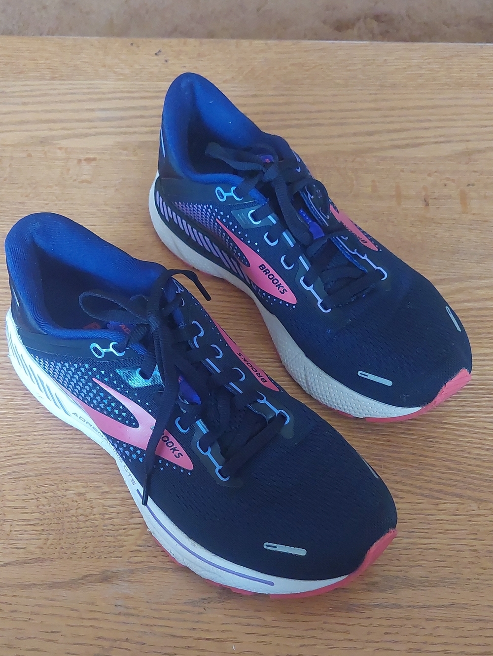 Brooks Adrenaline GTS 22 Women's Navy Pink And Purple Athletic Running Shoes
